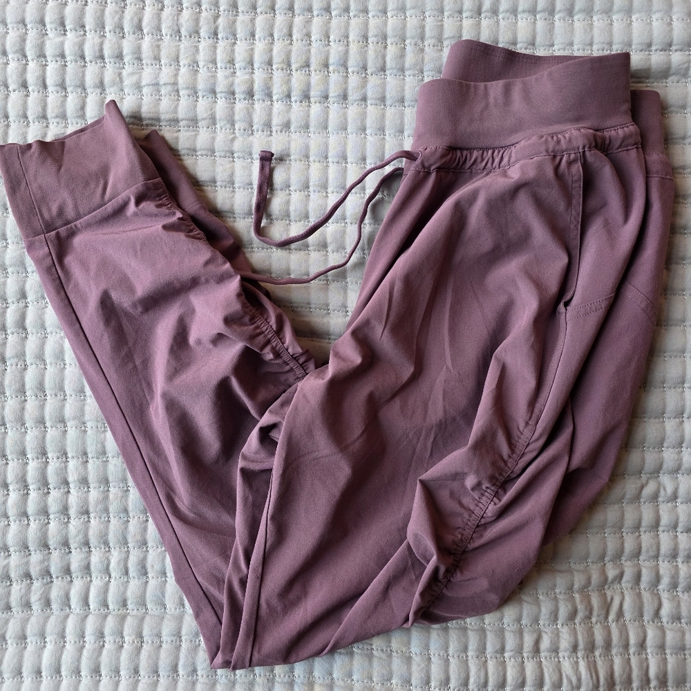 Athleta attitude pants